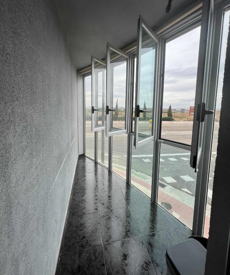 Murohouse Apartamento Con Piscina Zaragoza Buitenkant foto